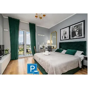 Prymasa Tysiaclecia 83a Center View Free Garage By Perfect 920 Варшава