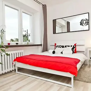 Wstapartments Mlynarska 13 Варшава