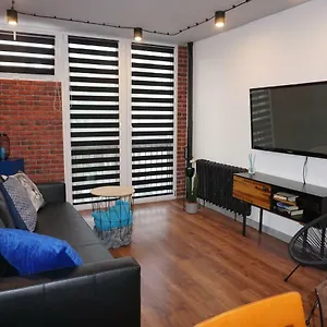 Apartment Metro Rondo Onz, Warsaw